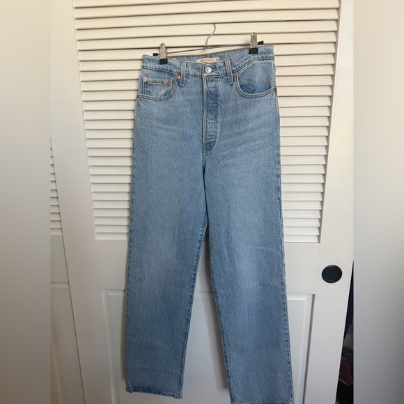 Levi’s Ribcage Full Length Jeans in Samba Tango Light - Size 28x32 - Picture 6 of 8